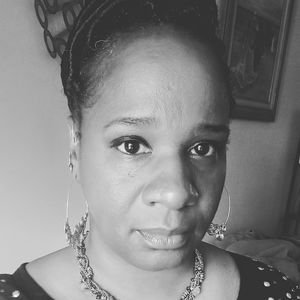 Meet your Posher, Queen